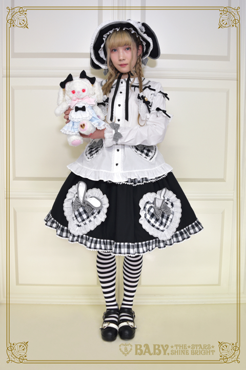 Alice meets White Rabbit